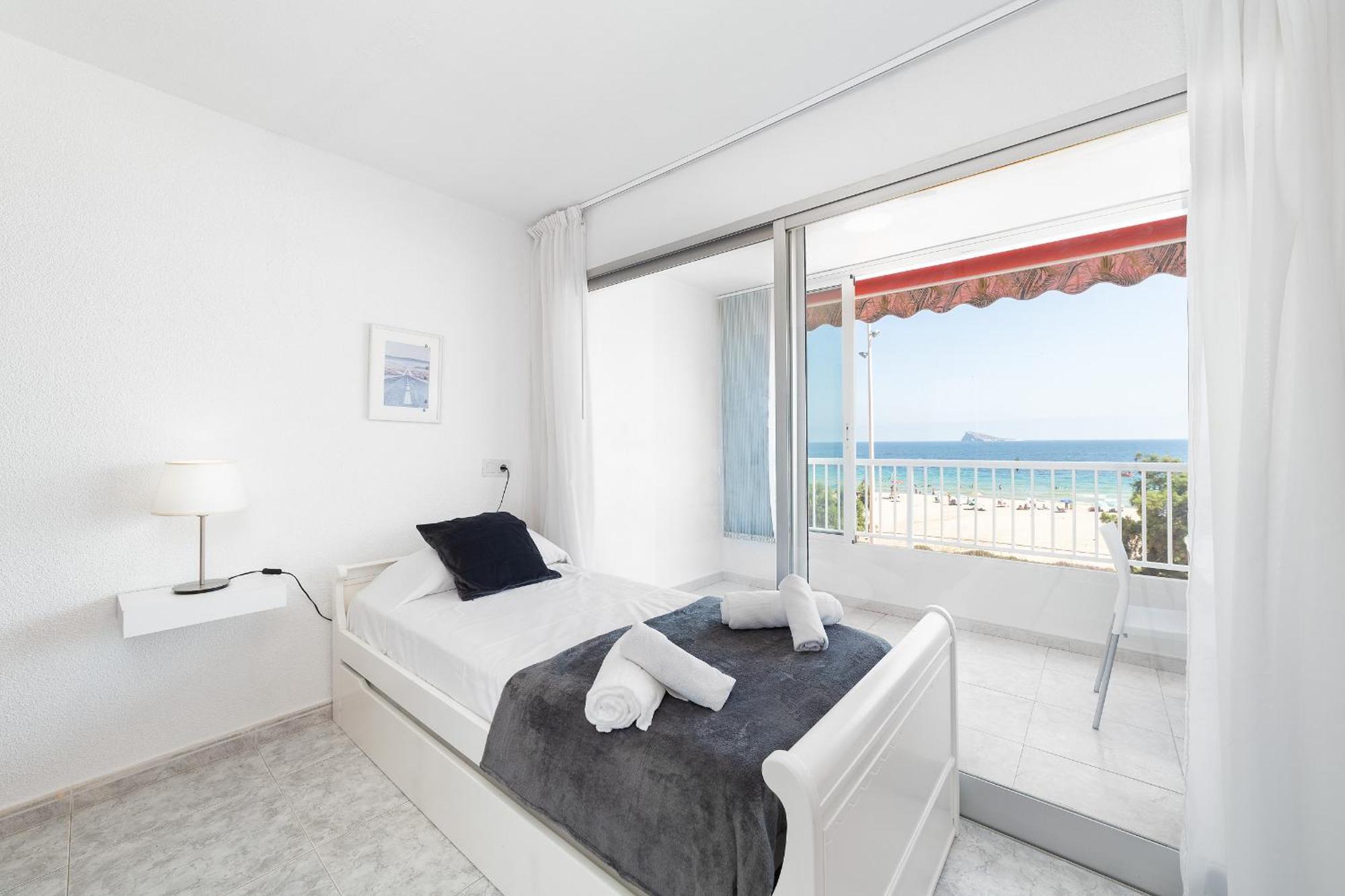 Luxury Primerisima Linea Playa Poniente Benidorm Con 6,5 Mts De Vistas Frontales Al Mar المظهر الخارجي الصورة